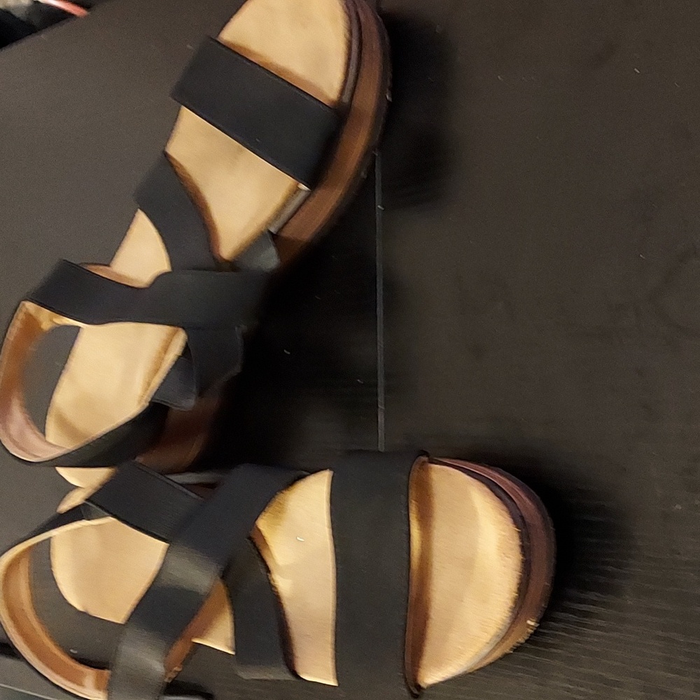 Weeboo strappy black suede wedge platform sandals stretchy soft light size 10